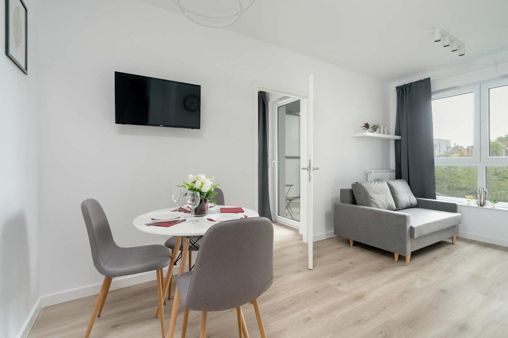 Nowoczesny Dla 2 Doroslych I 2 Dzieci Parking By Renters Apartment Poznan